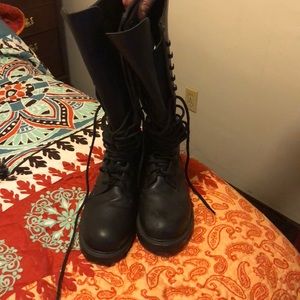 Men’s Motorcycle steel toed riding boots.